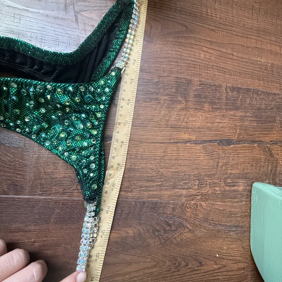 Worn once bikini green competition suit - Picture 10 of 12
